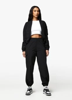 Gym King Utility Woven Tracksuit - Black 26 Gym King Utility Woven Tracksuit - Black -Fit Wear Shop UTILITYWOVENJACKET JOGGER BLACKWCJ A28ULWTB A28UP 43