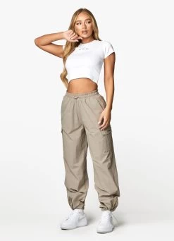 Gym King Utility Woven Cargo Pant - Mocha -Fit Wear Shop UTILITYWOVENJACKET JOGGER MOCHAWTT A2BNIWTB A2BNJ 02