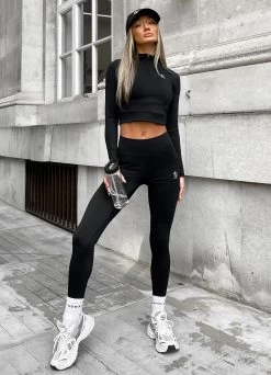 Gym King 1/4 Zip Funnel - Black/Rose Gold 14 Gym King 1/4 Zip Funnel - Black/Rose Gold -Fit Wear Shop lea funnel2