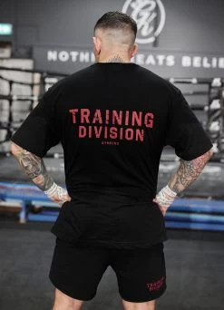 Gym King Training Division Tee - Black/Red -Fit Wear Shop tee td bb3aec08 fe38 4223 a4af b58a7a2ff7e5