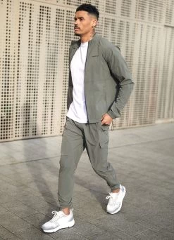 Gym King Utility Woven Bomber - Olive 19 Gym King Utility Woven Bomber - Olive -Fit Wear Shop utilol2